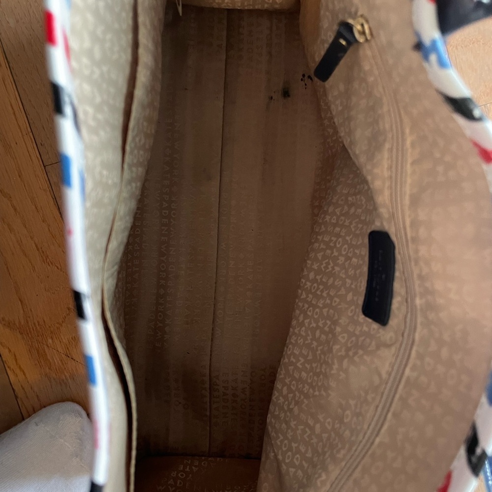 Kate Spade Par Avion White Tote with Striped Trim - Picture 7 of 8